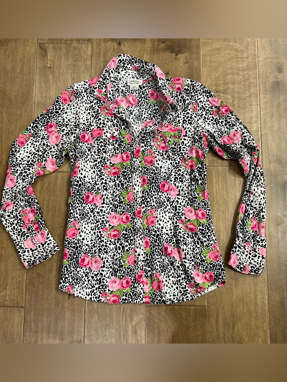 Ariat Floral Rose & Leopard Print gem snap Button-Up western top small
